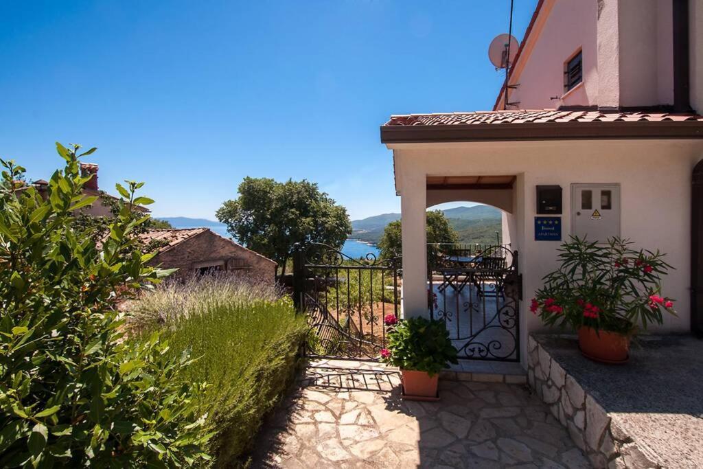 Peaceful Apartment With Beautiful Sea View Rabac Zewnętrze zdjęcie